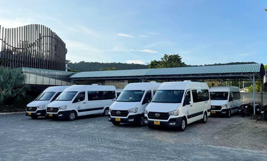 Thuê xe 16 chỗ đi Hồ Tràm