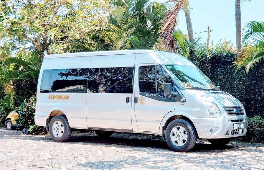 Thuê xe 16 chỗ đi Hồ Tràm