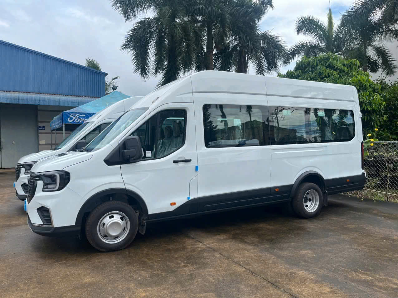 Thuê xe 16 chỗ đi Mũi Né, Phan Thiết