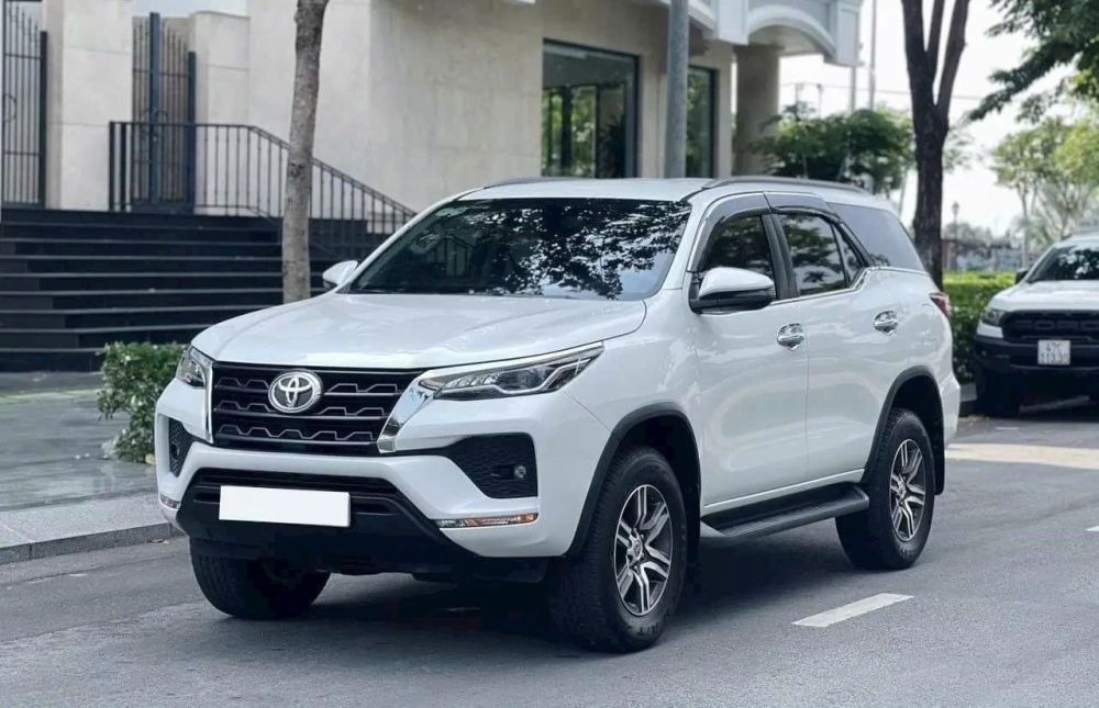 Thuê xe 7 chỗ giá rẻ, chuyên nghiệp, uy tín