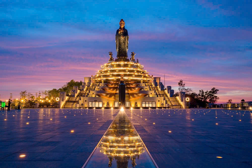 Thuê xe 7 chỗ TP.HCM đi Tây Ninh