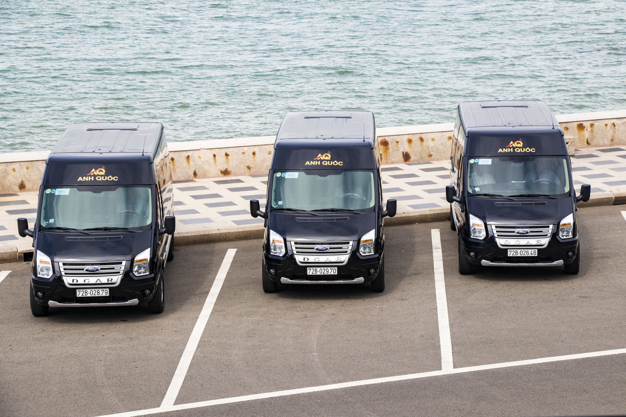 Trải nghiệm thuê Limousine đưa đón sân bay SGN